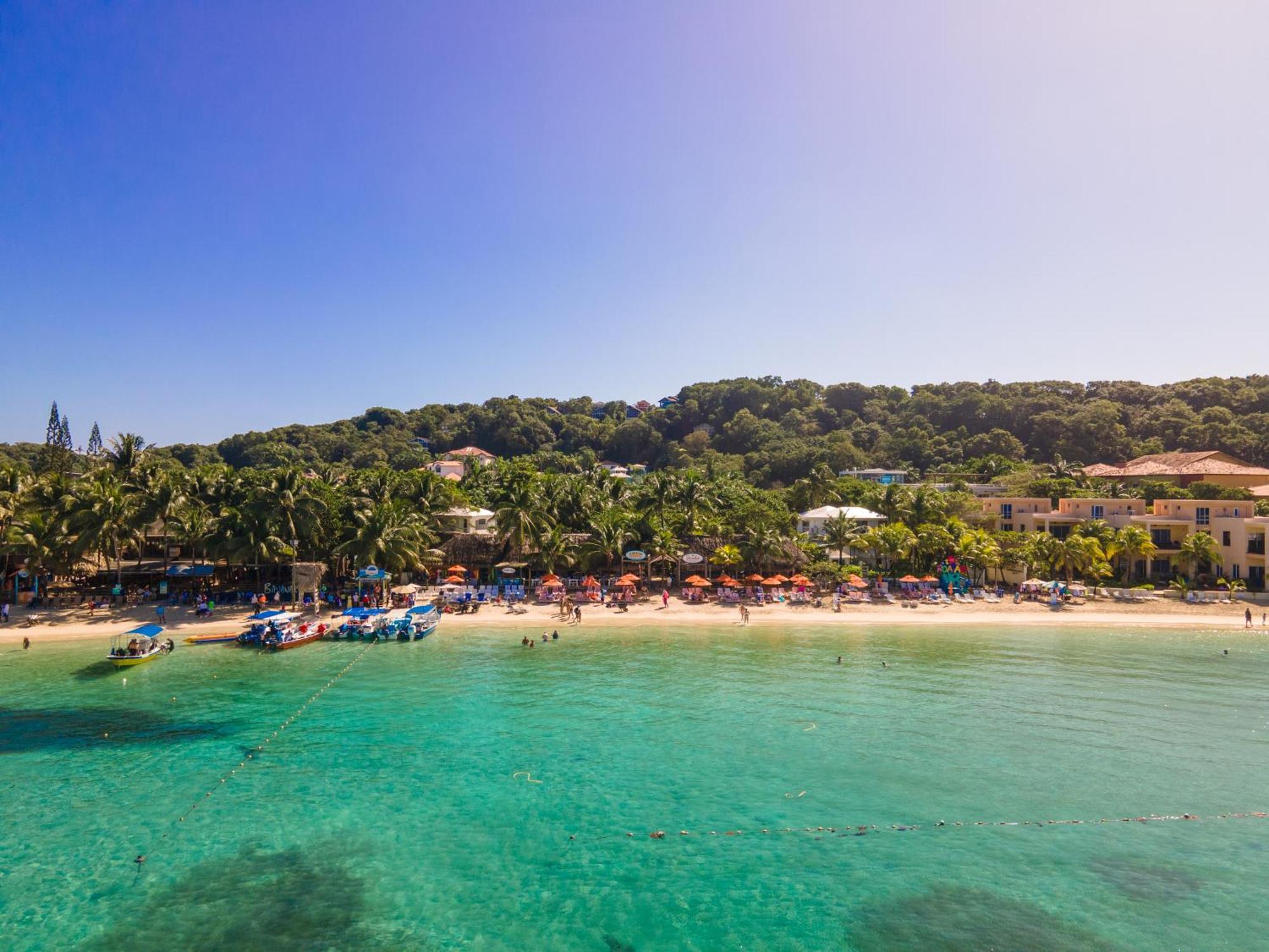 Paradise Beach Hotel & Resort West Bay Eksteriør billede